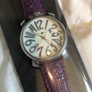 Nouveau purple watch